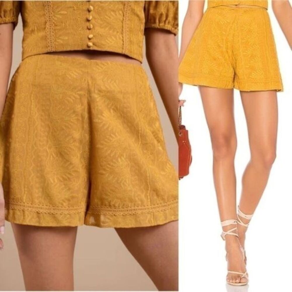 Finders Keepers High Rise Tailored Shorts Marigold Yellow Mustard Size Small